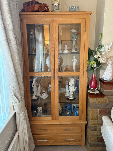 Oak display cabinet with - with, glass